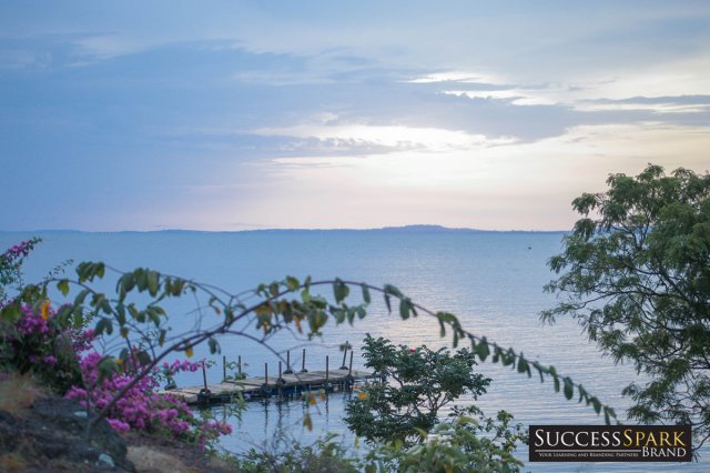 one-minute-south-scenery