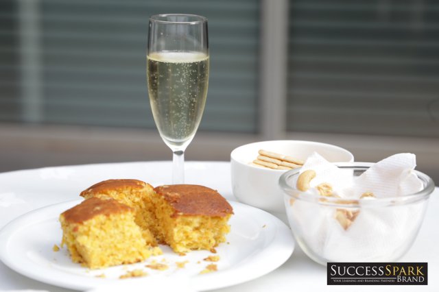 champagne-and-cake