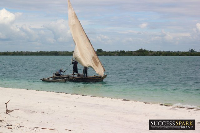 11-tanzania-lazy-lagoon-retreat-opening-a-dhow